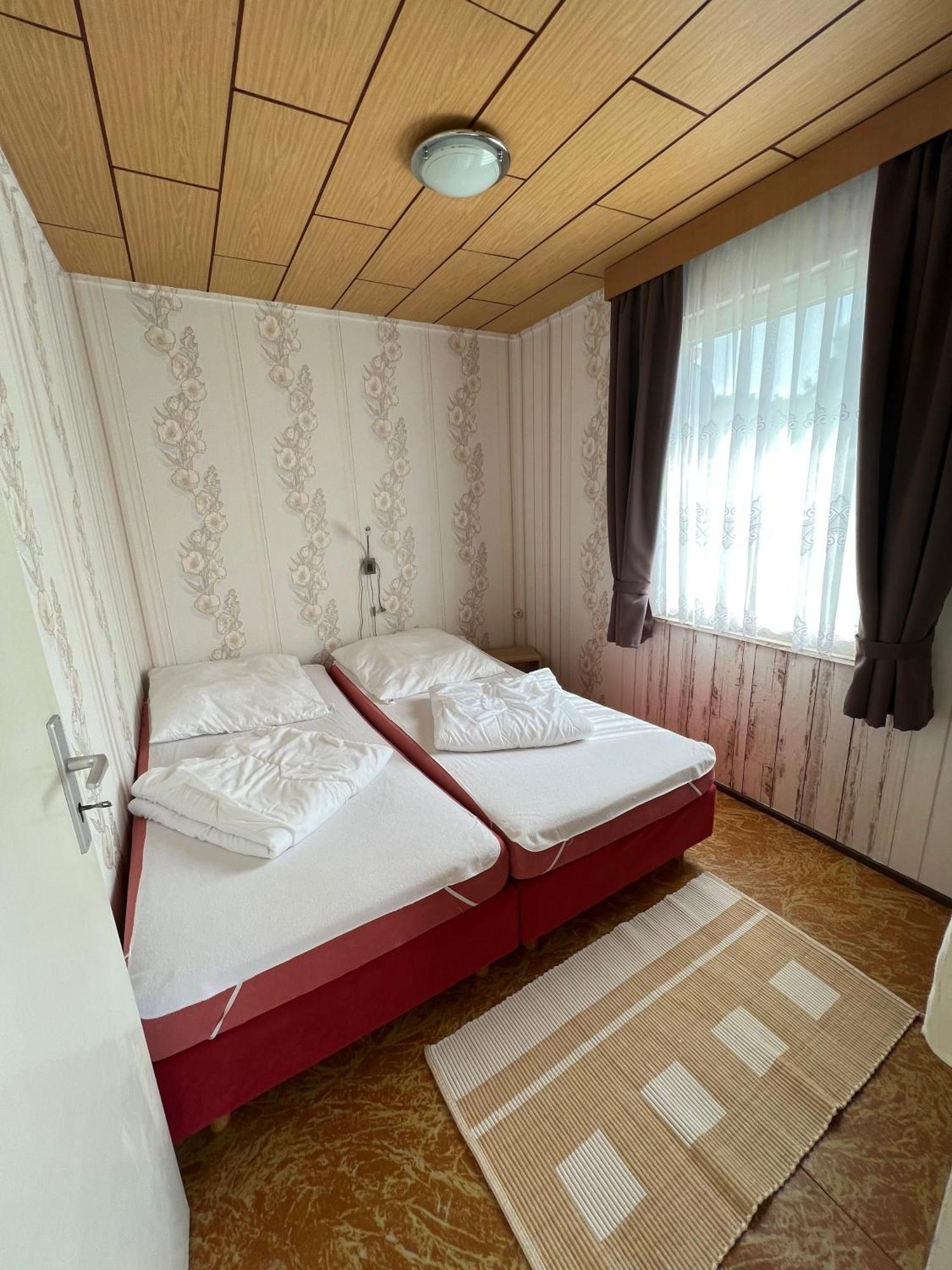 Ferien-Bungalow Im Seebad Ueckermuendeot Bellin Exterior foto